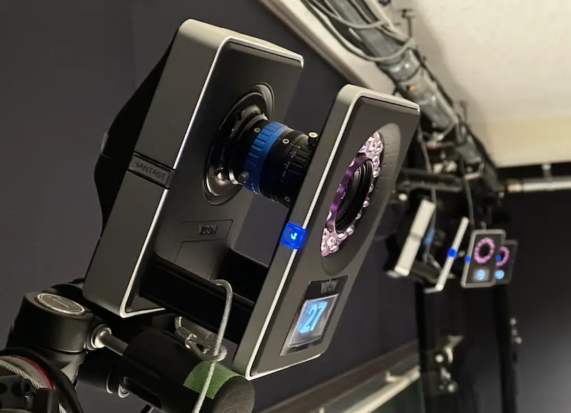 高精度モーションキャプチャ (VICON)